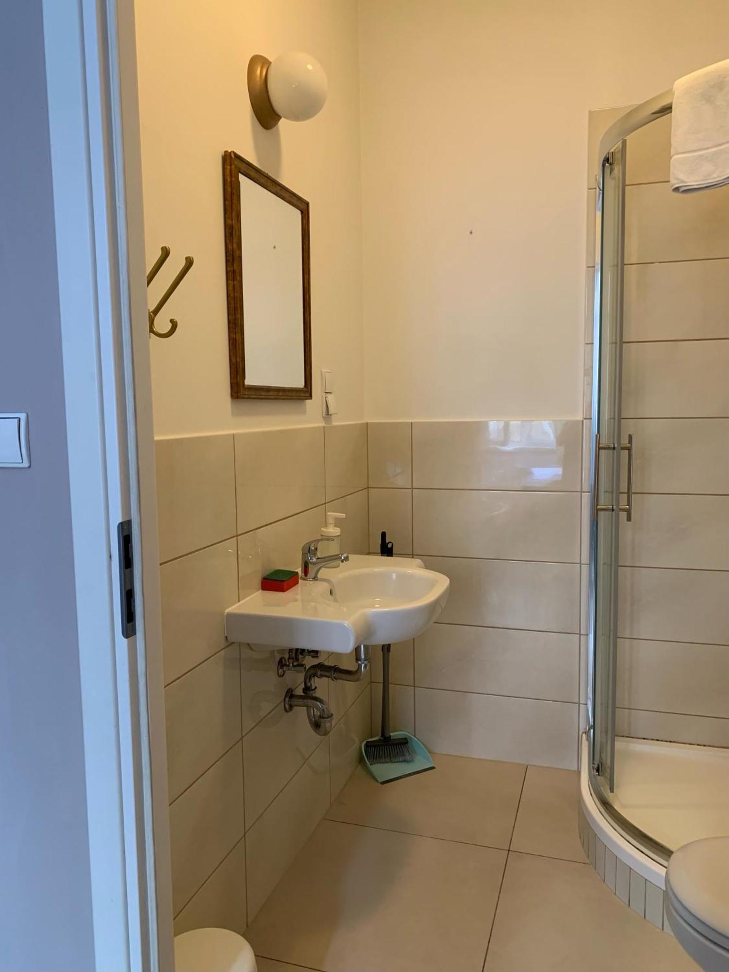 Apartament Gold Jasmine Apartment Krakow Luaran gambar